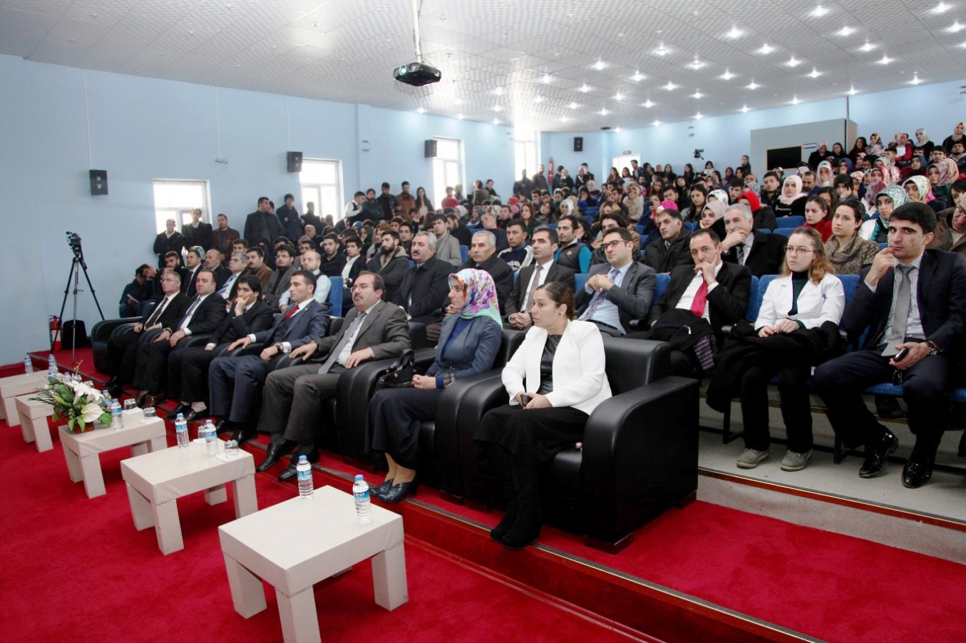 Ağrı'da 2014'te bin 345 kişi özel sektörde istihdam edildi Ağrı'da 2014'te bin 345 kişi özel sektörde istihdam edildi
